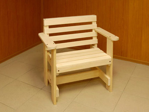 Malá moderná stolička